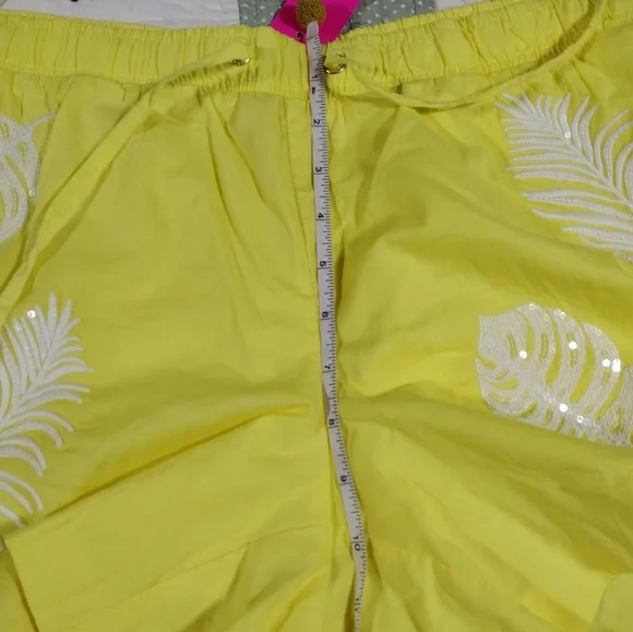 Lilly Pulitzer Katia Embroidered Short Watch Hill Yellow